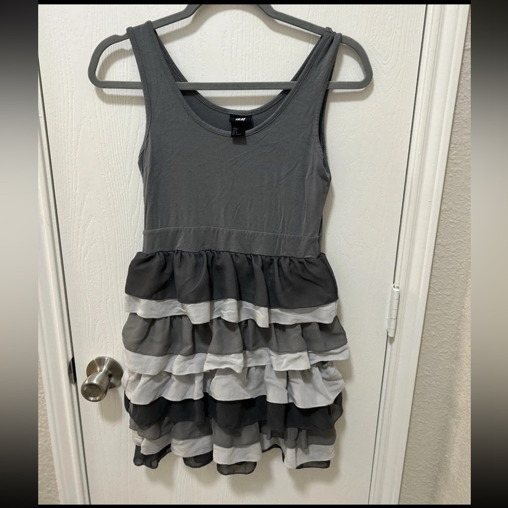 H&M Tiered Ruffle Tank Top Dress 2010s Indie Sleaze Twee Size Small Grey Woman’s